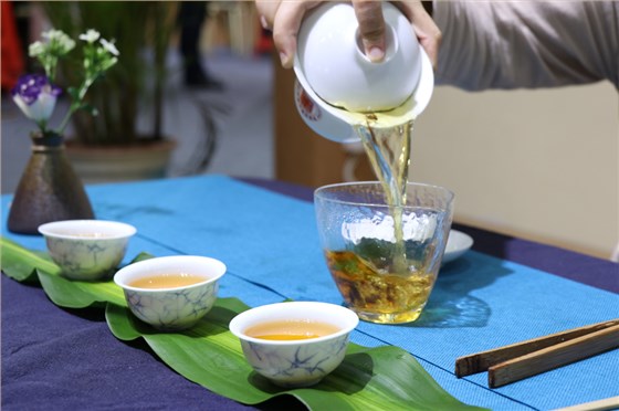 過(guò)年送中吉號(hào)茶葉