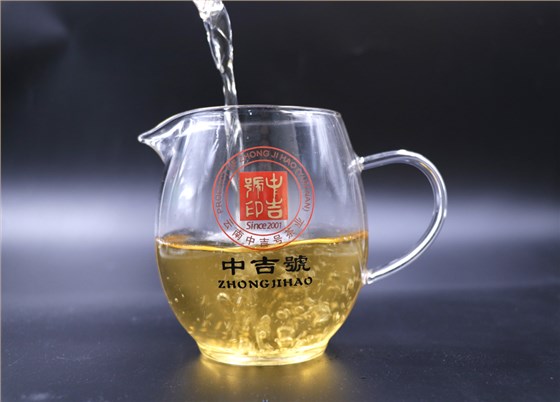 中吉號茶堂：普洱熟茶和紅茶，哪個(gè)更養(yǎng)胃？